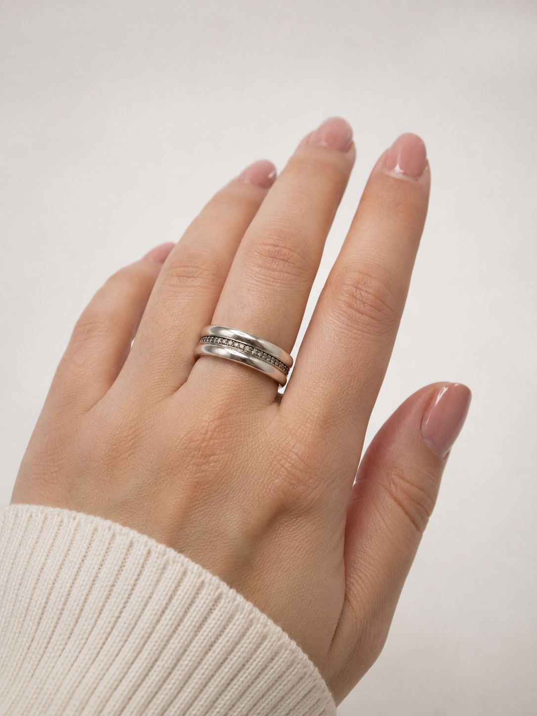 Anillo de Plata de Ley 925 con 25 Circonitas para Mujer