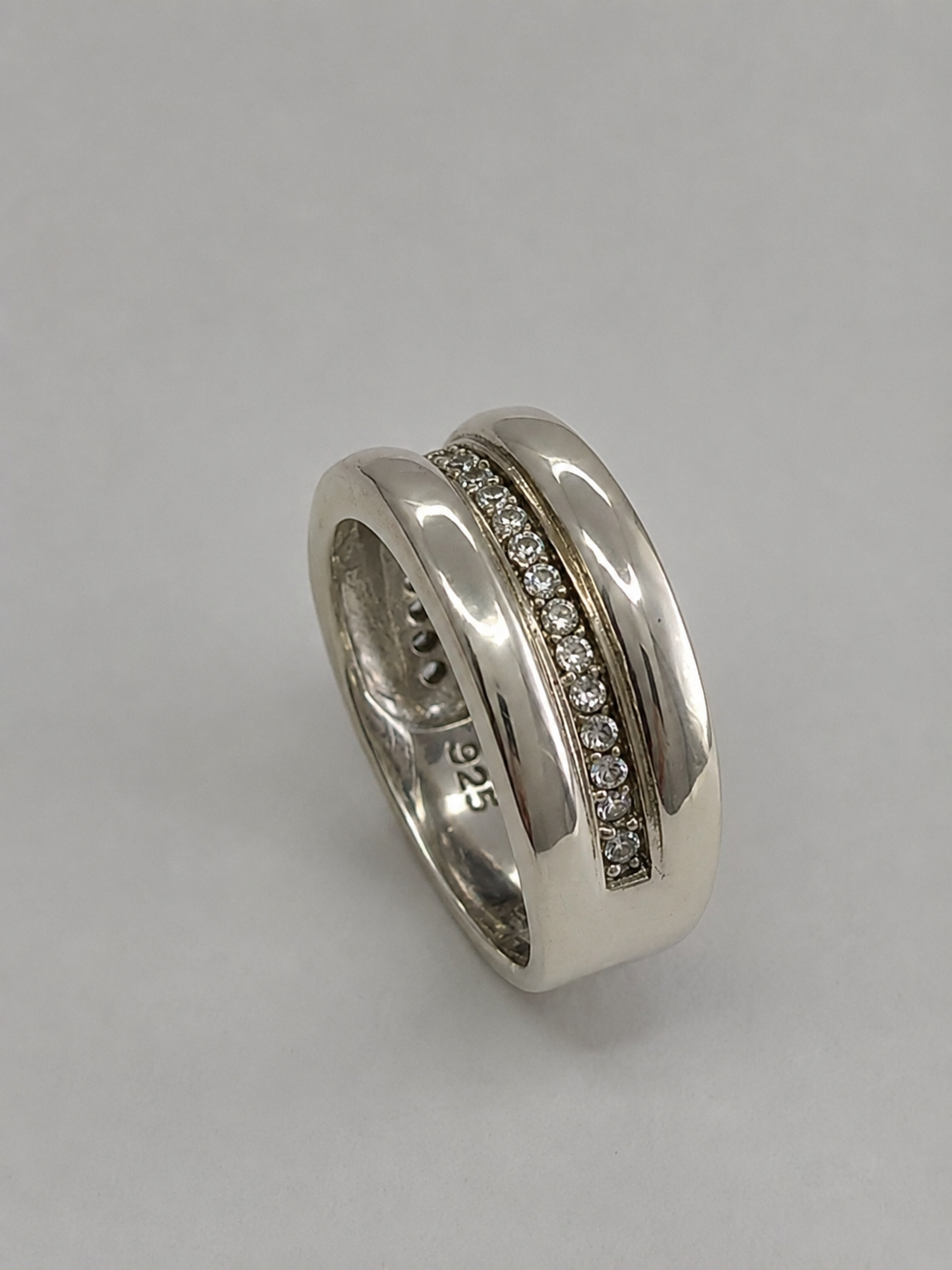 Anillo de Plata de Ley 925 con 25 Circonitas para Mujer